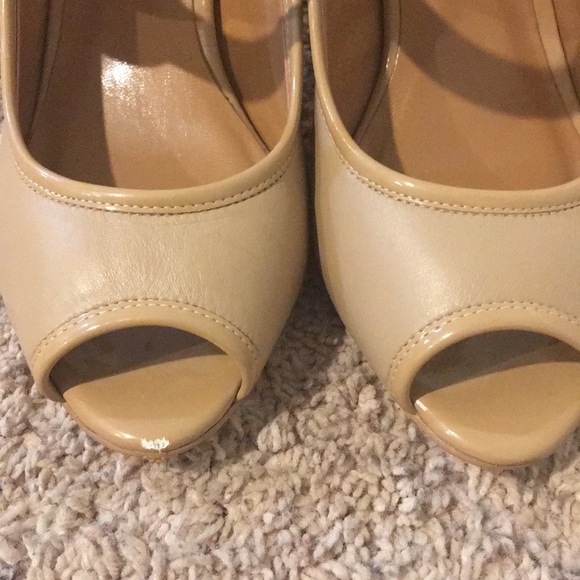 J. RENEE BEIGE / TAN LEATHER SLINGBACK PUMPS - 9W - Picture 5 of 6